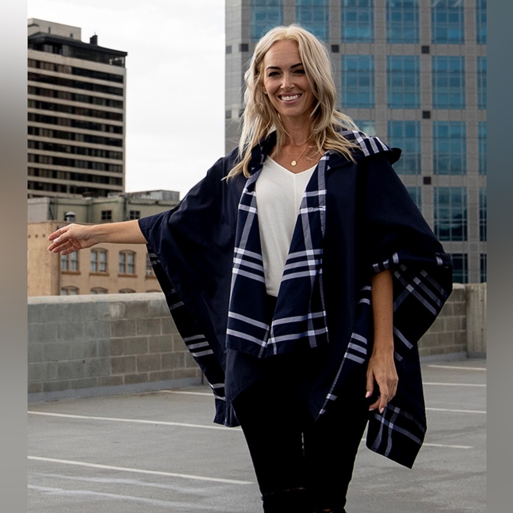 Brand New Reversible Women’s Rain Raps brand coat in navy plaid